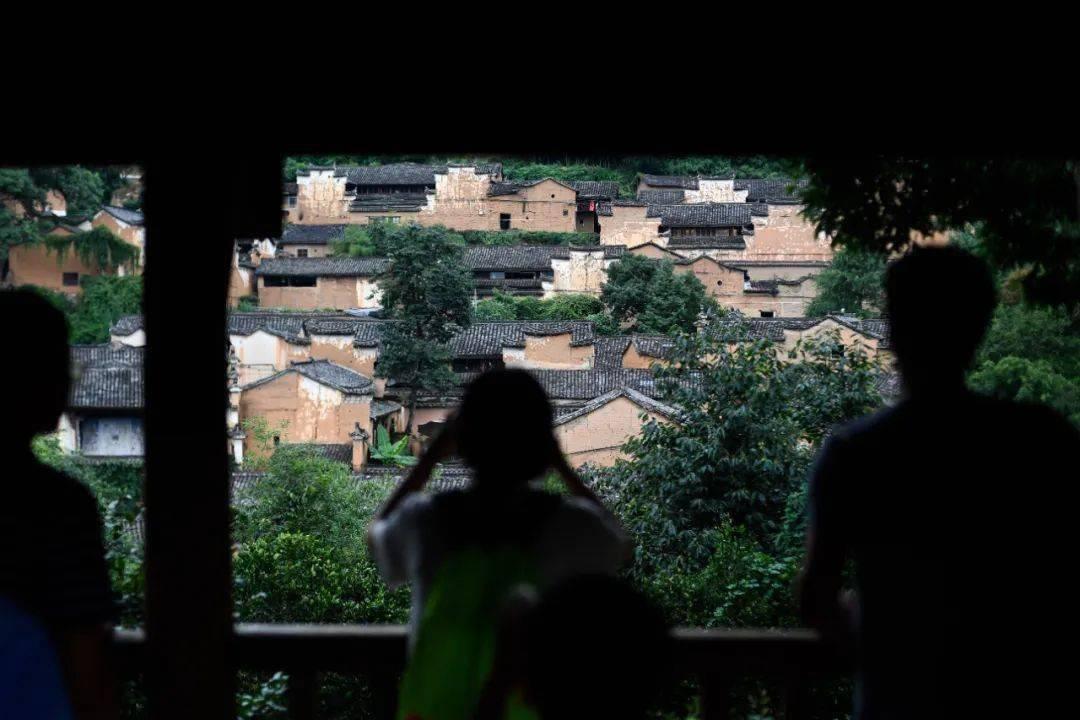 PS钢笔闭合自动填色游戏画面